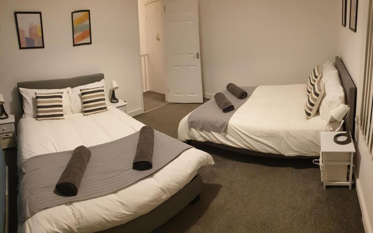 4 Bedrooms, Sleeps 10, Near Lfc & Efc Liverpool Exterior photo